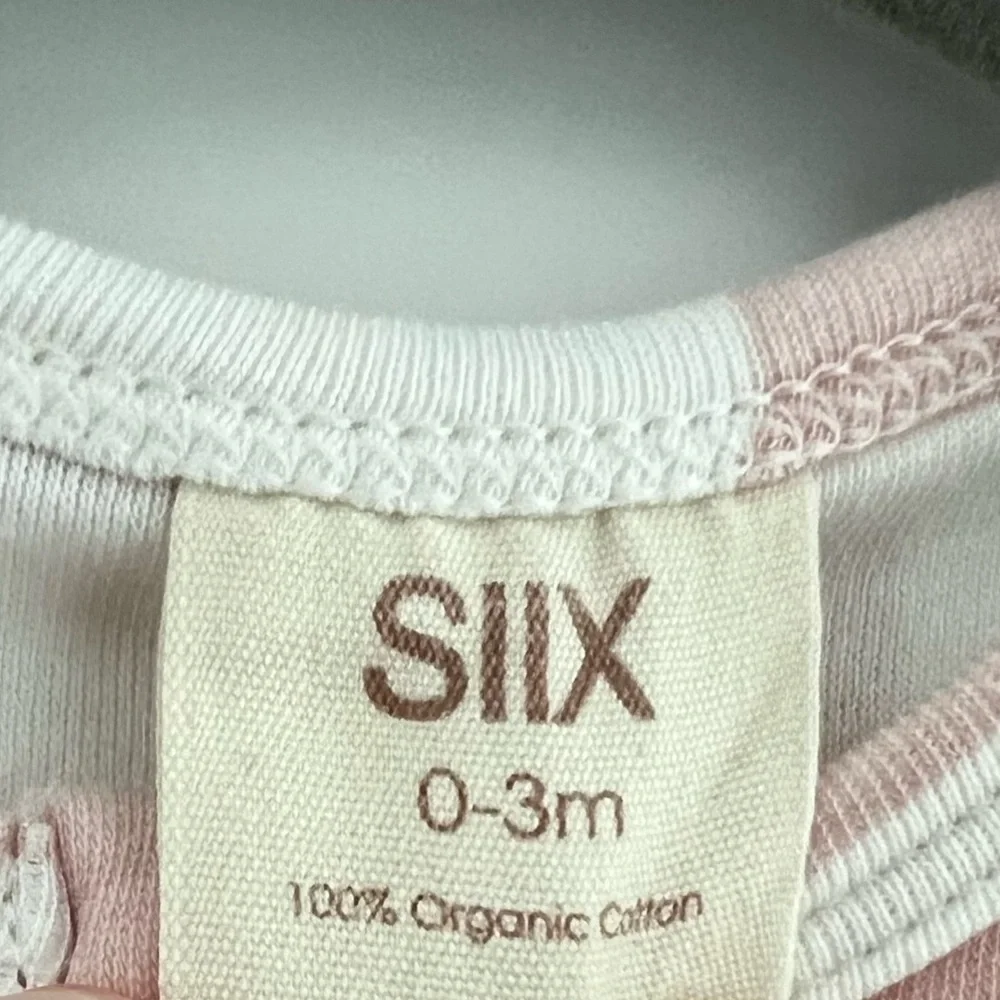 SIIX Zipper Onesie with ruffle butt